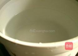 云腿午餐肉砂锅煲的做法图解4