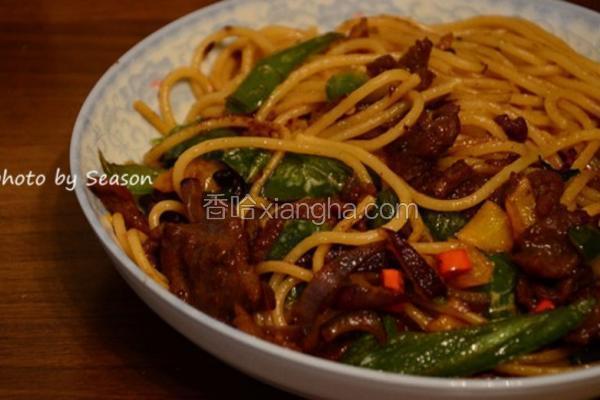 黑椒牛柳炒意粉