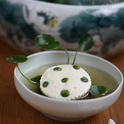 莲蓬虾仁豆腐的做法[图]