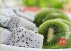 奇异果汁和火龙果汁的做法图解1