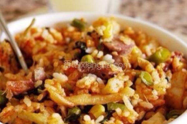 香肠土豆焖饭