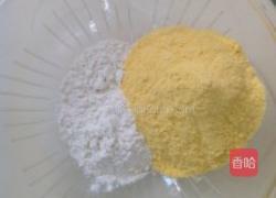 鸡蛋玉米小葱饼的做法图解1