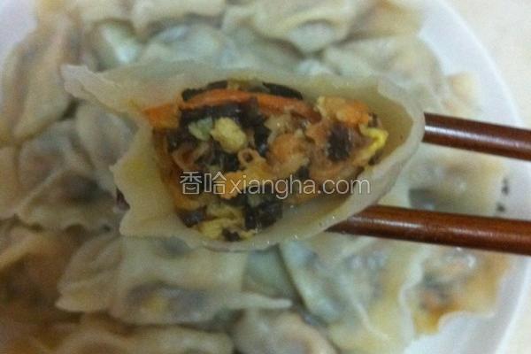 猪肉胡萝卜木耳饺子