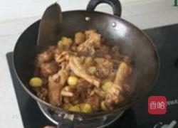 栗子炒仔鸡的做法图解9