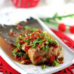 香茅剁椒三文鱼尾的做法[图]