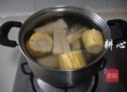 甘蔗粟米煲鸡汤的做法图解4