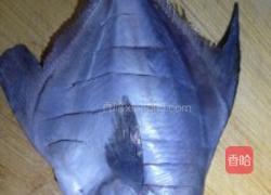 孜然味烤鲳鱼的做法图解1