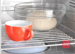 韭菜肉丁大包子的做法图解3