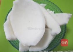 鲜榨椰子汁的做法图解1