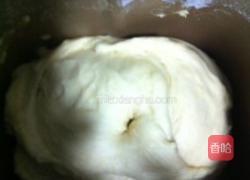 虎皮葡萄干奶酥面包的做法图解1