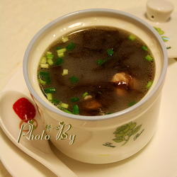 紫菜鲫鱼汤的做法[图]