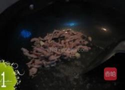 水闷油豆腐小炒肉的做法图解1