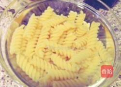 白汁火腿金枪鱼螺丝粉的做法图解2