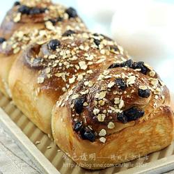 鲜奶燕麦葡萄干汤种面包的做法[图]