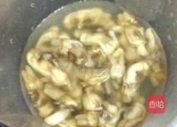 海蛏炒鸭蛋的做法图解1