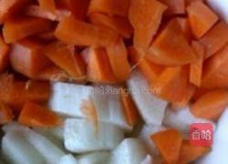 山药海鲜蛋花粥的做法图解2