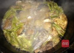 鲅鱼炖蒜薹的做法图解7