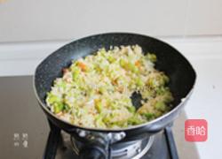 蚕豆米小炒饭的做法图解6
