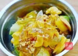 黄瓜拌变蛋的做法图解5