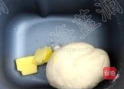 橄榄形酥香面包的做法图解2