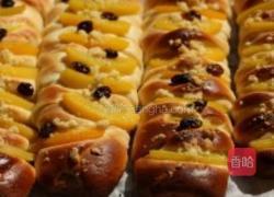 黄桃面包的做法图解2