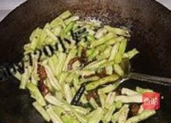 扁豆炒虾的做法图解2