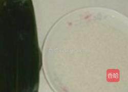 红豆蜜枣粽子的做法图解1