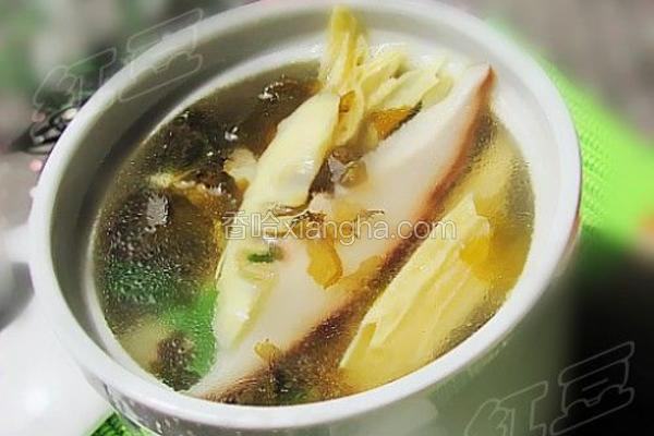 鲜味笋菇汤