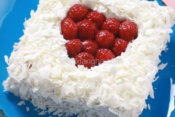 白巧克力树莓蛋糕