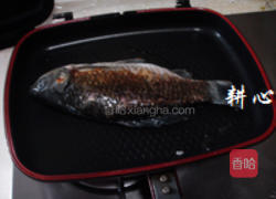 茼蒿鲫鱼汤的做法图解6