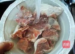 韩式猪骨汤的做法图解2