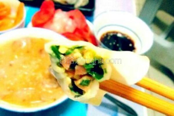 韭菜鸡蛋木耳火腿饺子