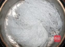 冬日温暖之香辣腐竹粉丝煲的做法图解1