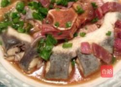 火腿蒸鳗鱼的做法图解2