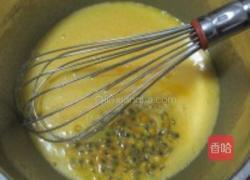 百香果戚风的做法图解2