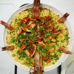 北非辣醬大蝦佐蕃紅花燉飯的做法[图]