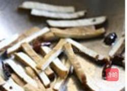 篱蒿炒云南小香干的做法图解2