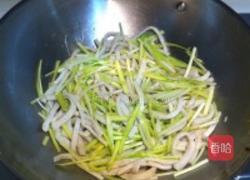 虾仁炒鱼面的做法图解10