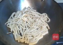 虾仁炒鱼面的做法图解8