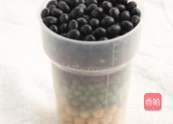 红绿黄黑豆浆的做法图解1