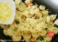 奶酪车轮意面的做法图解6