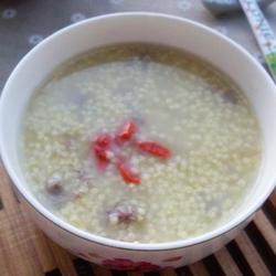 羊肉枸杞小米粥的做法[图]