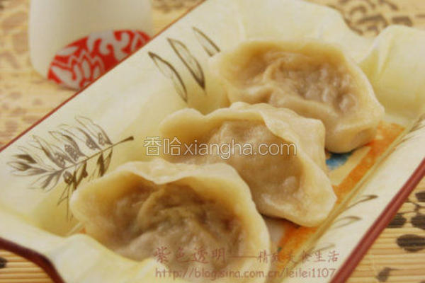 红油香醋萝卜丝蒸饺
