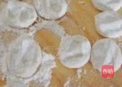香椿鲜肉饺子的做法图解3