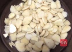 陈肾南北杏西洋菜瘦肉汤的做法图解2