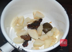 罗汉果雪梨水的做法图解2
