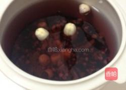 简单方便版之百合莲子红豆黑米粥的做法图解1
