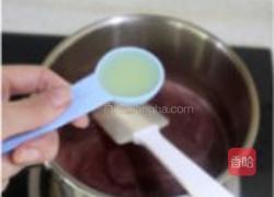 樱桃手绘双层蛋糕卷的做法图解3