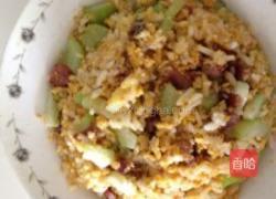 鱼子香肠鸡蛋炒饭的做法图解3