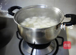 蛤油莲子梨子糖水的做法图解7